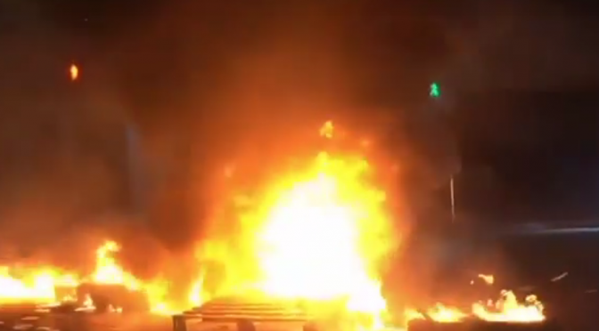 Chile : Road blocks in solidarity with the prisoners on hunger strike