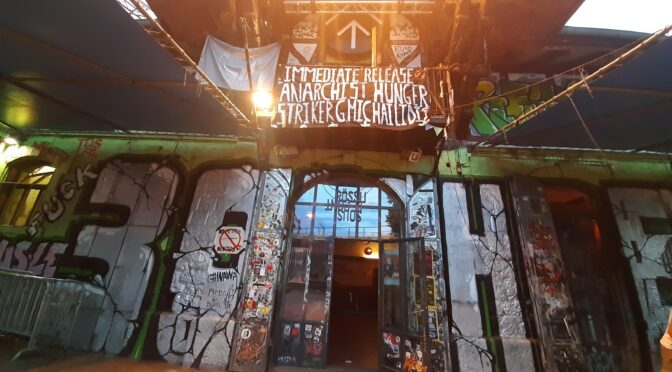 Bern, Switzerland : Solidarity banner for the anarchist hunger striker Giannis Michailidis