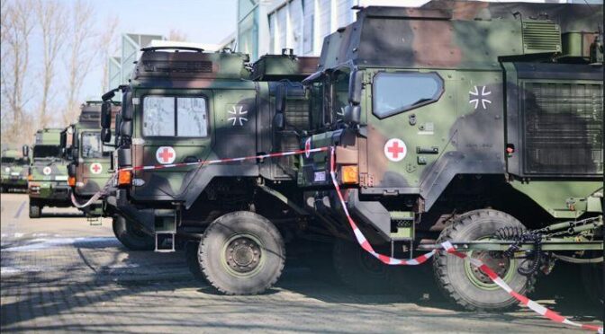 Berlin (Germany): Never again fit for war! Fire in the army fleet